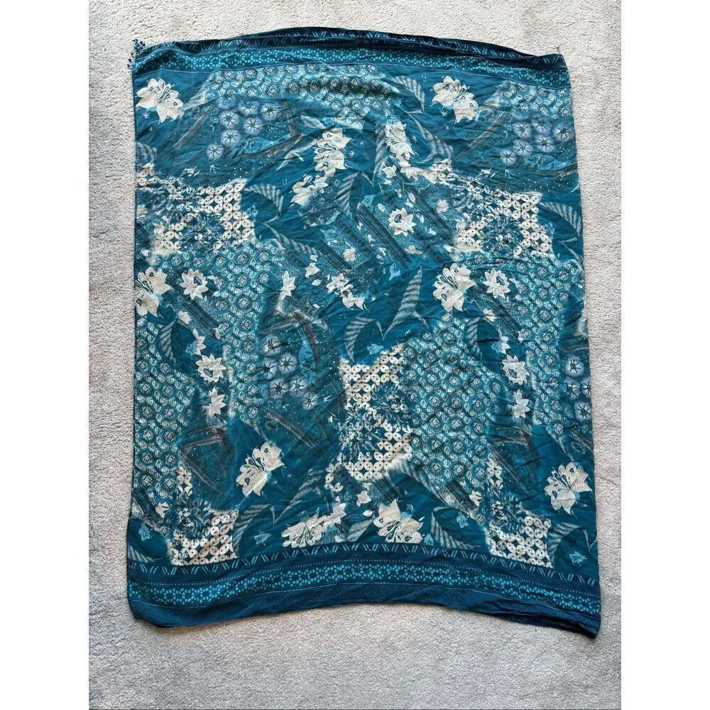 NWOT luxury 100% silk scarf beautiful blues A3